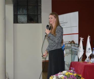 Formación en Colegio Adventista - Lima